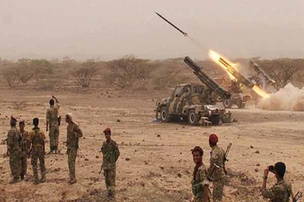  حمله موشکی رزمندگان یمنی به مواضع متجاوزان در «الحدیده» 