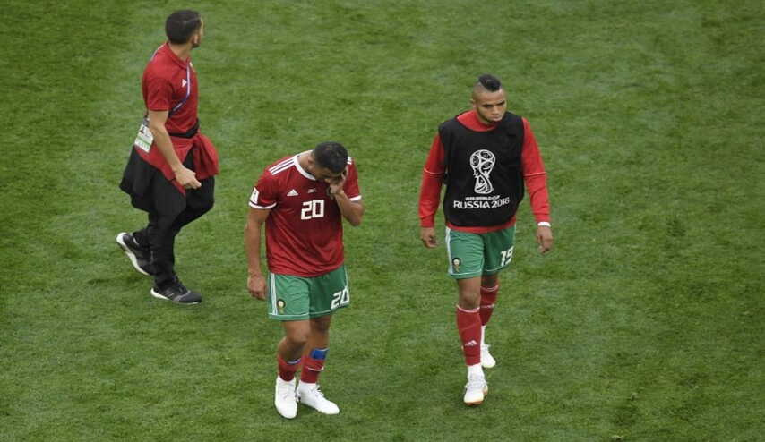 بالصورة.. لاعبون ايرانيون يتعاطفون مع زميلهم المغربي "البطل"
