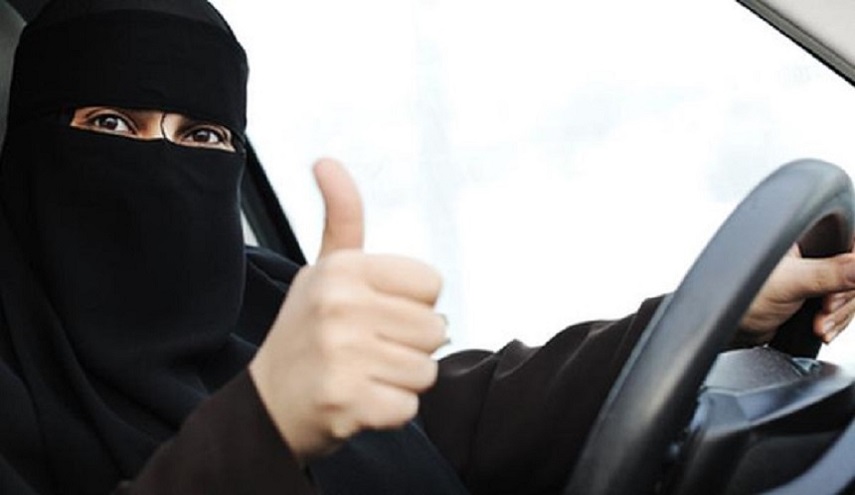 السلطات السعودية تنادي النساء إلى القيادة فيما بعضهن خلف القضبان!