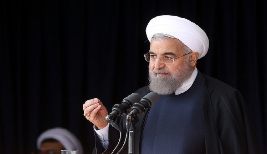 روحاني يؤكد على تعزيز الوحدة والتضامن في البلاد