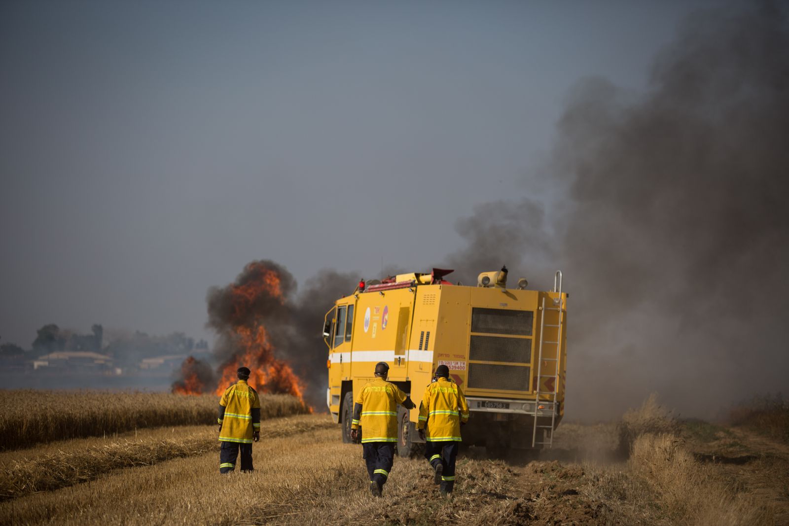 حرائق جديدة في مستوطنات بمحيط غزة نتيجة الطائرات الورقية