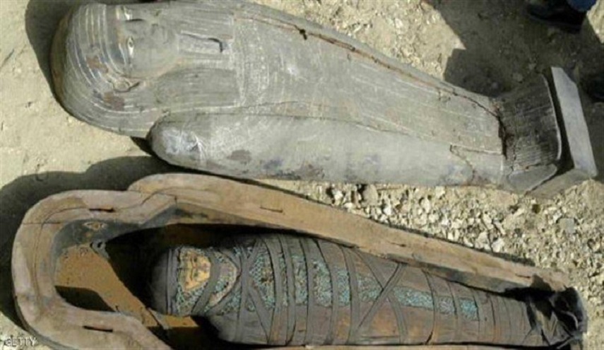  مصر.. صدفة تكشف عن تابوت أثري "هائل"