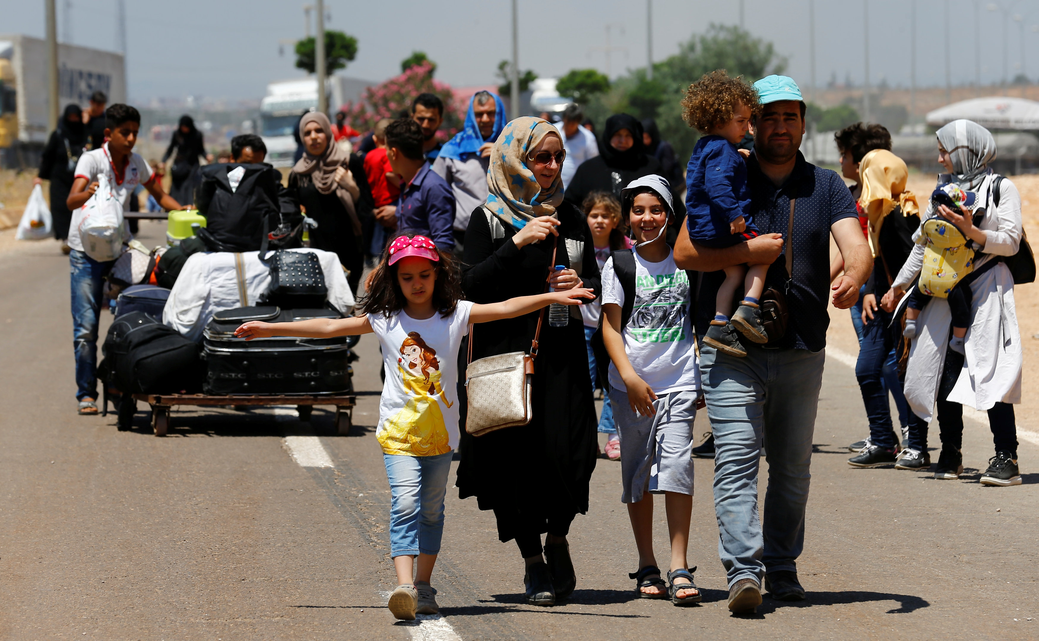 الحكومة السورية تدعو مواطنيها للعودة إلى بلدهم الأم
