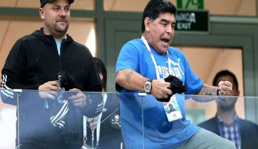  مارادونا: سرقة ضخمة في مباراة إنجلترا وكولومبيا 