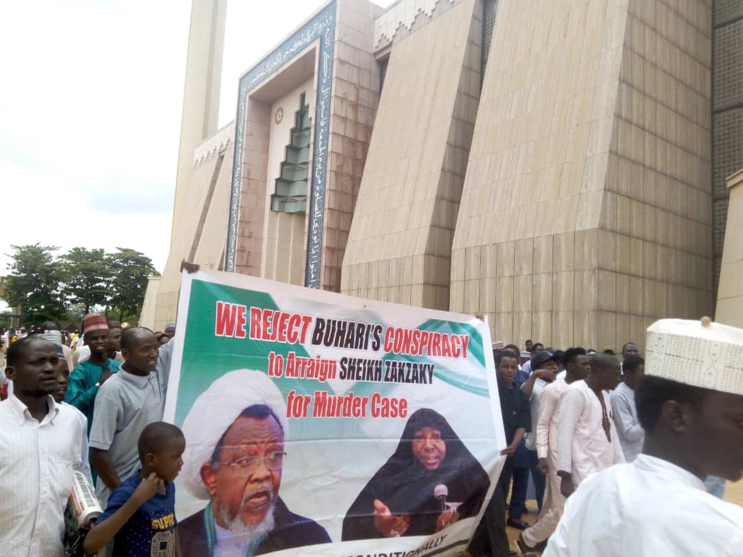 تظاهرات نیجریه ای ها در محکومیت ادامه بازداشت شیخ زکزاکی و همسرش
