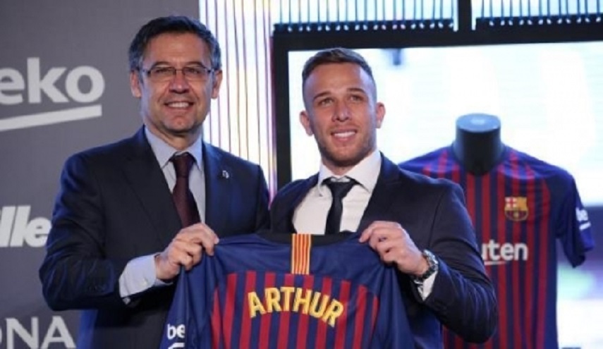  رسمياً.. برشلونة يقدم لاعبه الجديد