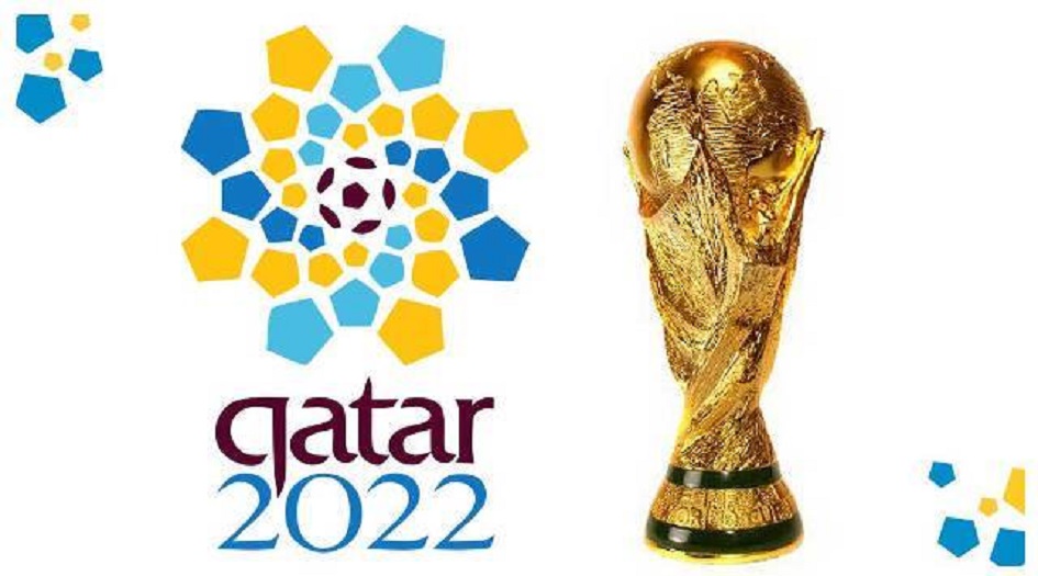  قطر تتسلم من روسيا شارة تنظيم كأس العالم 2022