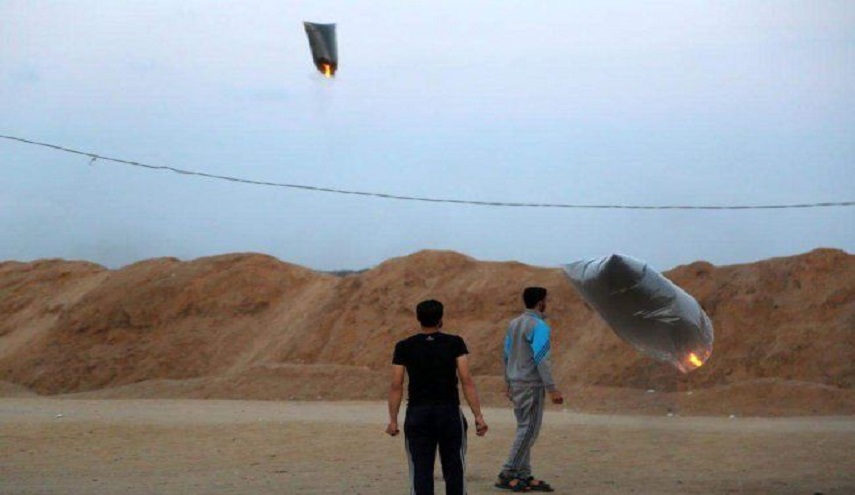 البالونات الحارقة تنبئ بحملة عسكرية إسرائيلية على غزة