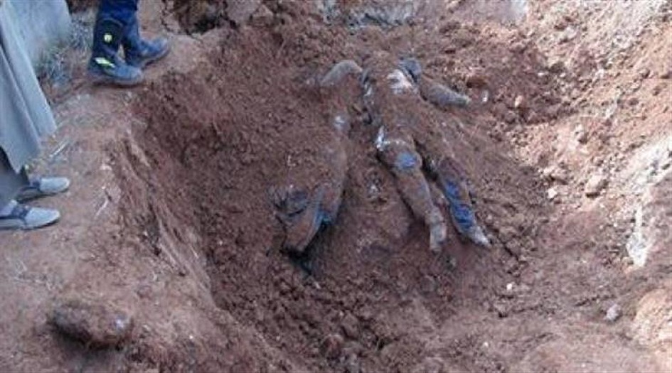 العثور على أكثر من 1200 جثة في مقابر جماعية بالرقة