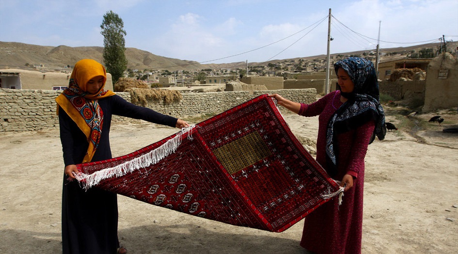 السجاد الحرير التركماني ... تراث ايراني عريق