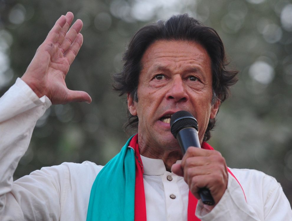اتحاد احزاب پاکستانی علیه عمران خان‎؛ آیا او می‌تواند نخست وزیر شود؟