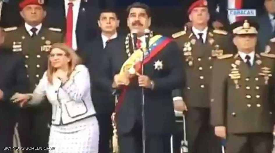 رئيس فنزويلا ينجو من محاولة اغتيال جوية