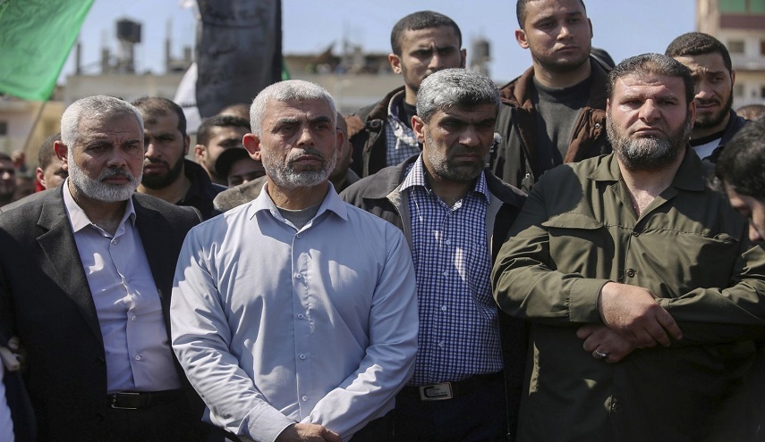 الإحتلال للفلسطينيين : أوقفوا إطلاق النار .. نفتح معبر كرم شالوم