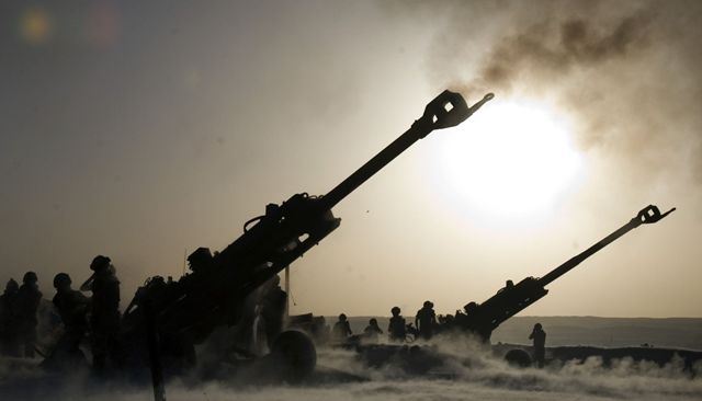 حمله توپخانه‌ای ارتش سوریه به مواضع القاعده در شمال سوریه