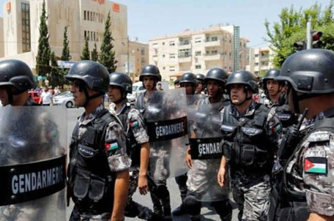 یک کشته و 16 زخمی در تعقیب و گریز تروریست‌ها در غرب اردن