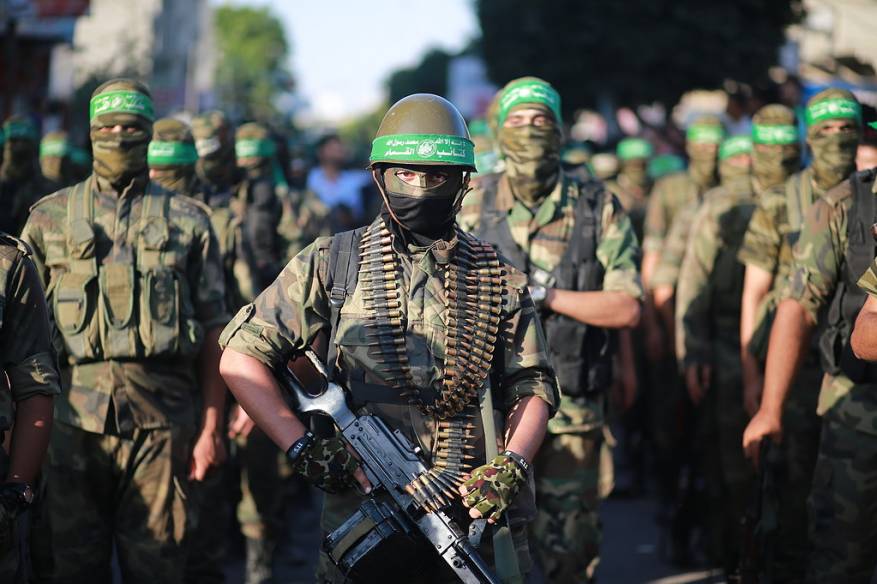 تحلیلگر صهیونیست: حماس با مقاومت نظامی، نتانیاهو را به زانو درآورد
