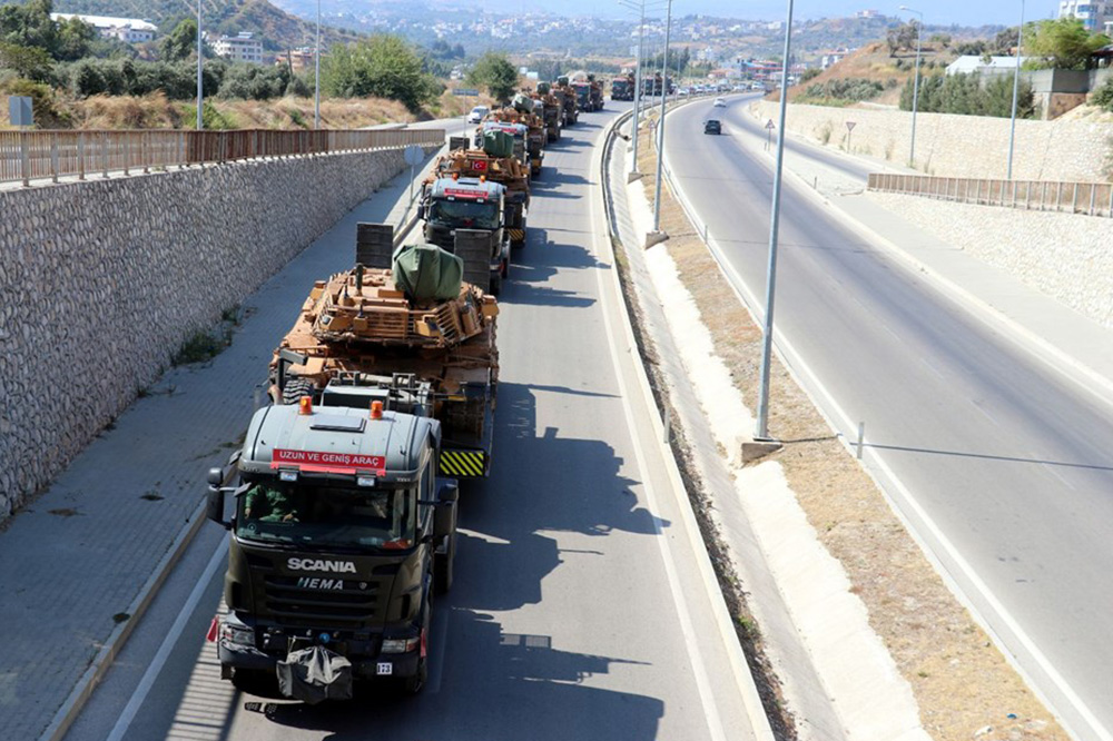 ترکیه تجهیزات نظامی جدید به مرزهای سوریه ارسال کرد