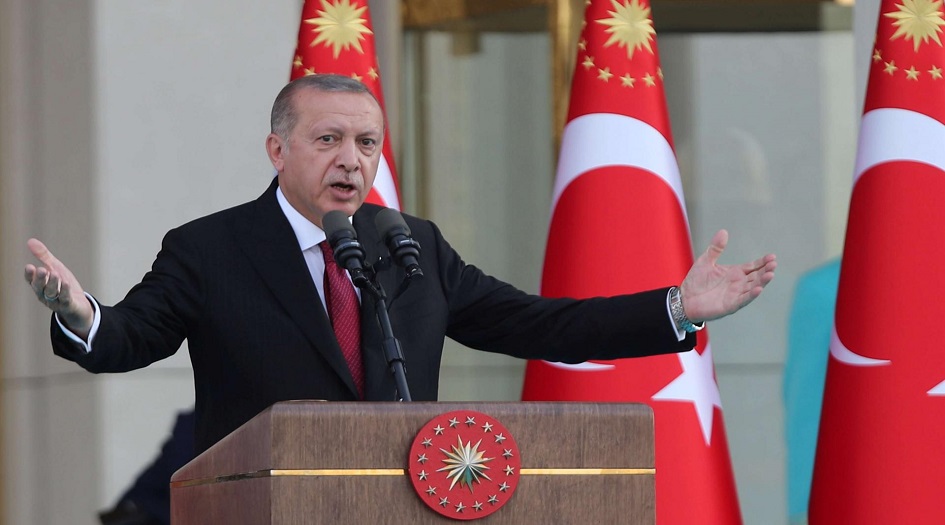 اردوغان يدعو إلى الوحدة في وجه “الهجمات على الاستقلال الاقتصادي”