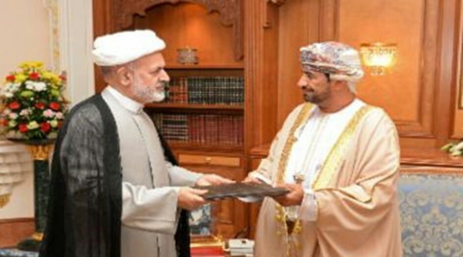 رسالة خطية من الرئيس روحاني إلى سلطان عمان