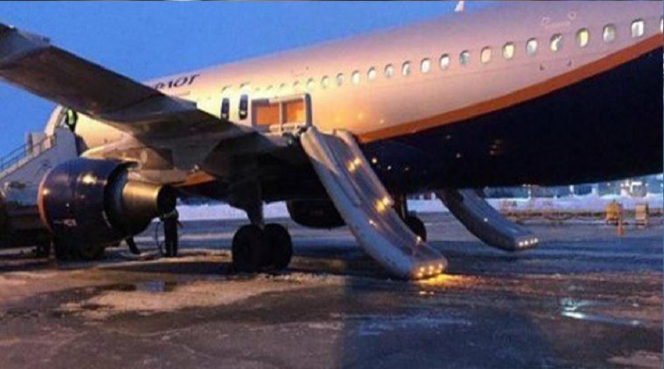 إصابة 18 شخصا جراء حريق في طائرة ركاب روسية