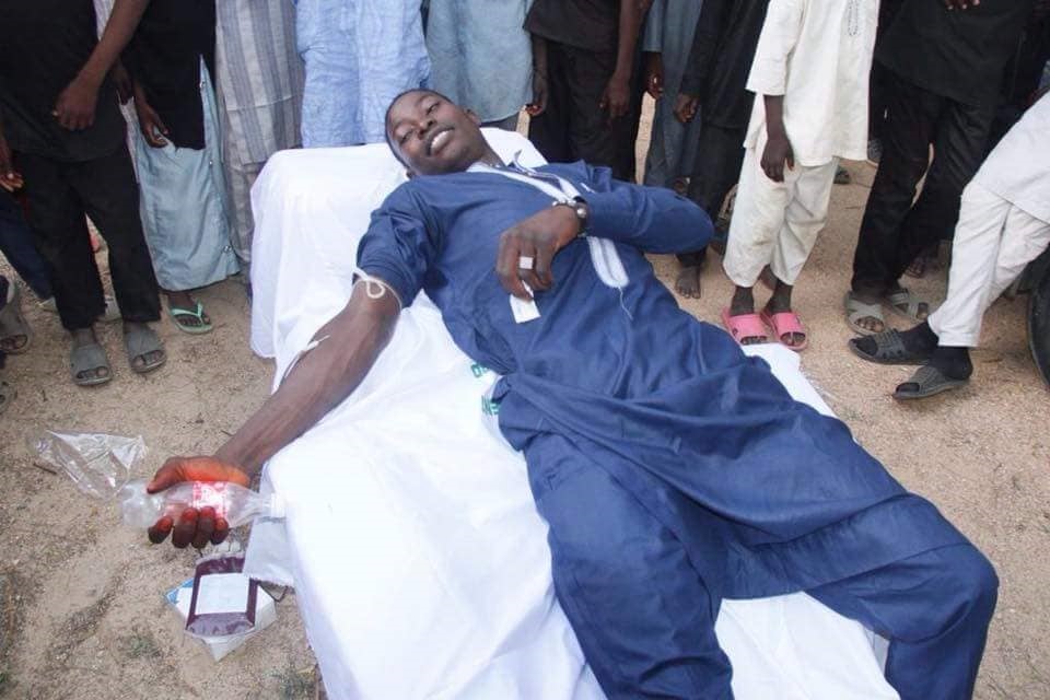 صور.. أعضاء الحركة الاسلامية في نيجريا يتبرعون بدمهم بمناسبة عاشوراء