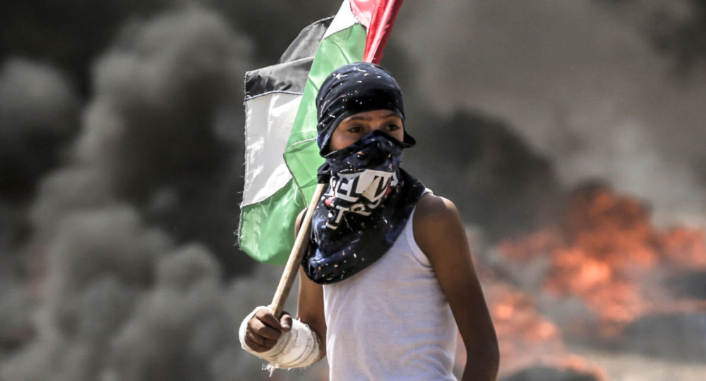 سرنگونی پهپاد صهیونیست‌ها توسط جوانان فلسطینی