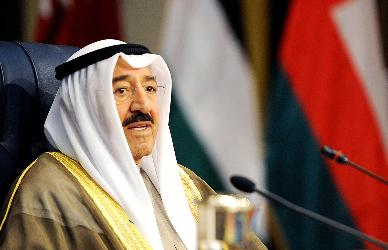 أمير دولة الكويت يعلن دعمه للحلبوسي 