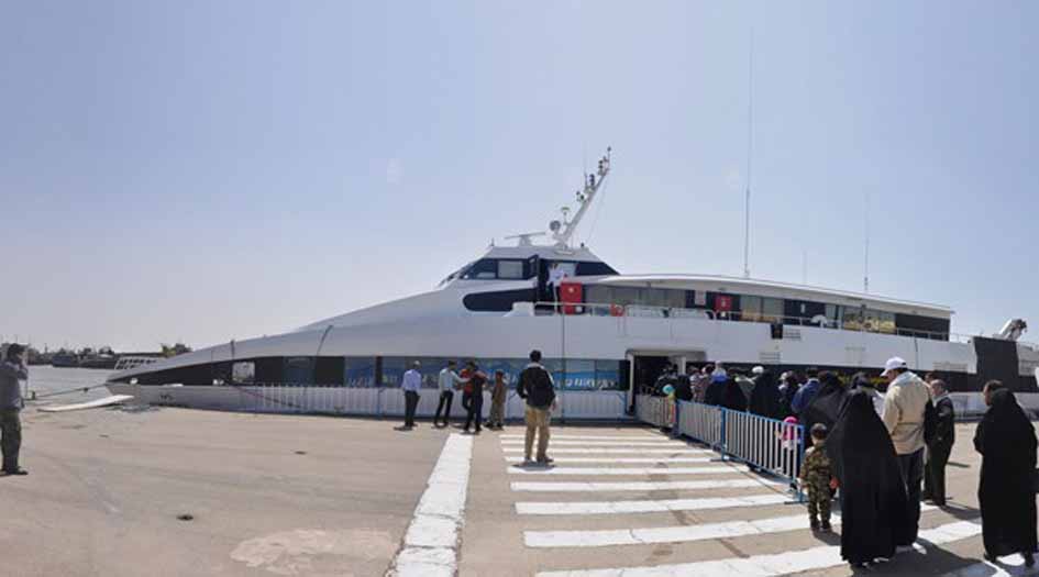 استئناف حركة النقل البحري بين خرمشهر والبصرة
