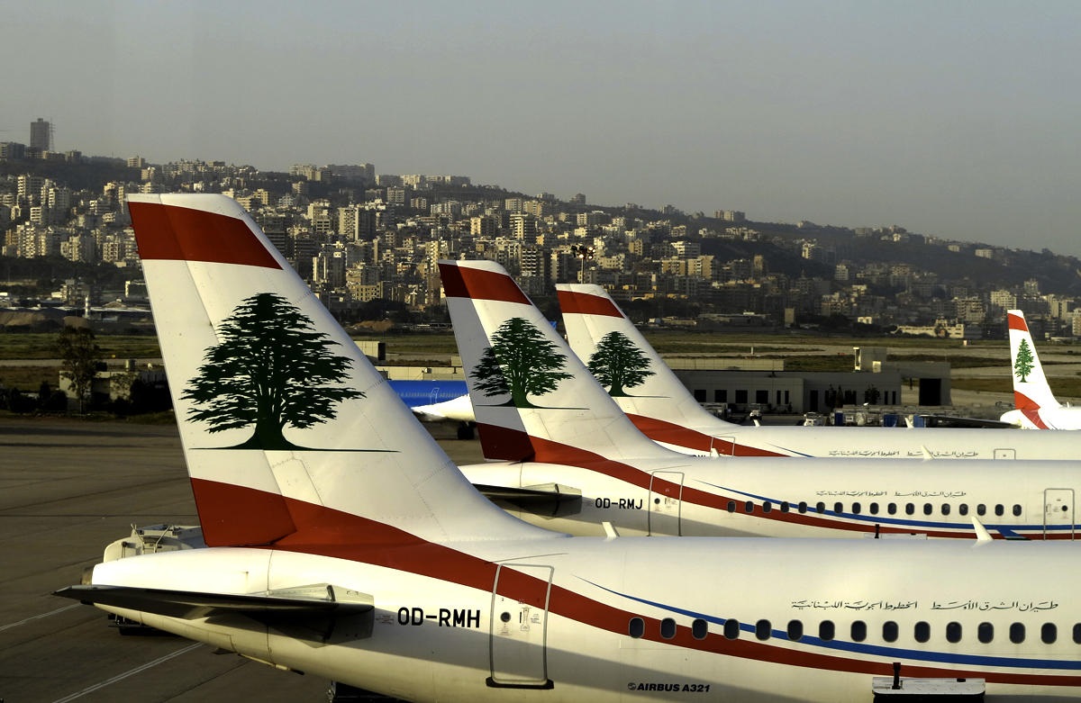 الرئيس اللبناني يتعرض لموقف غريب في مطار الحريري
