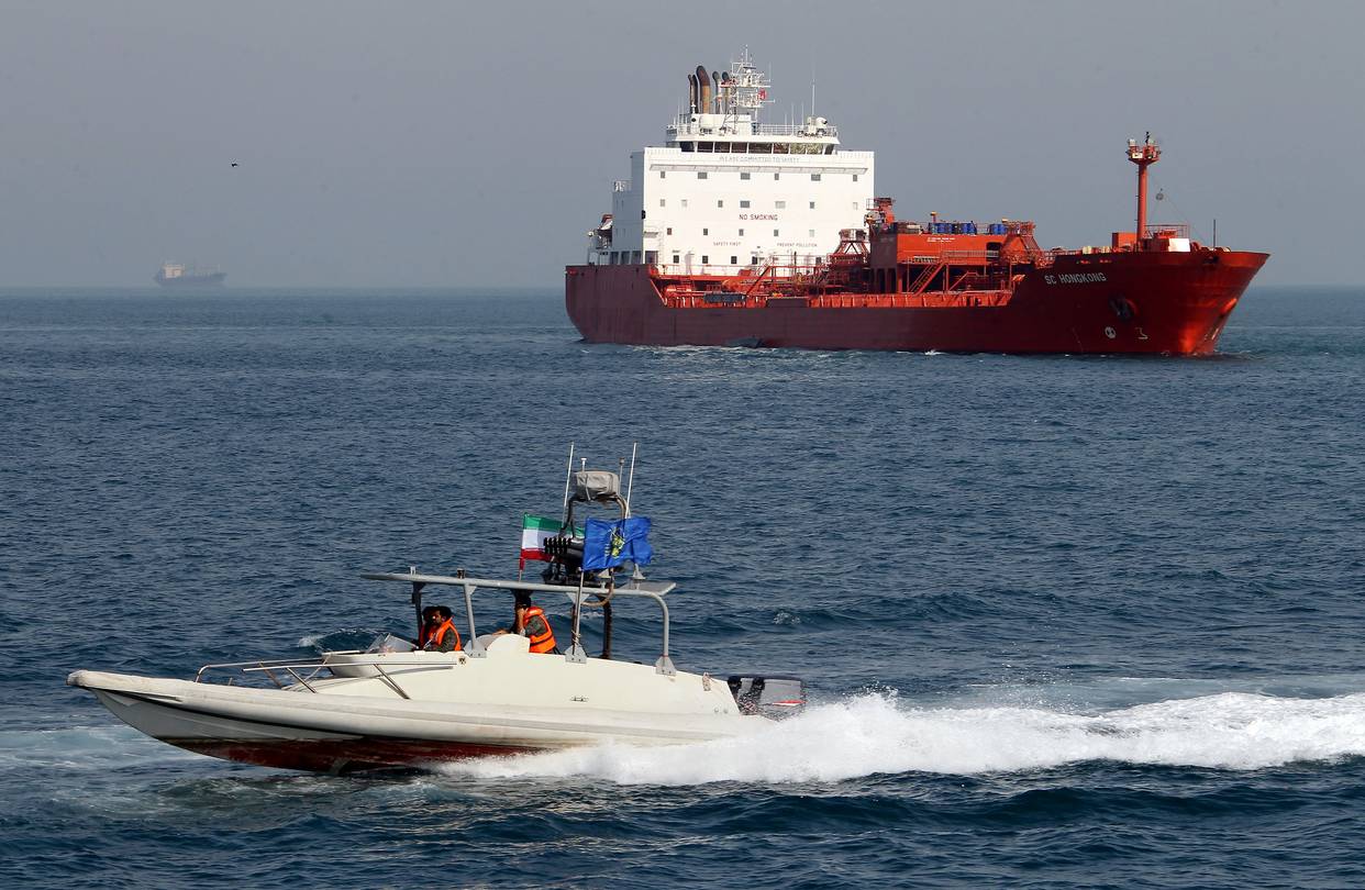 البحرية الايرانية : نمتلك احدث تكنولوجيا الزوارق السريعة