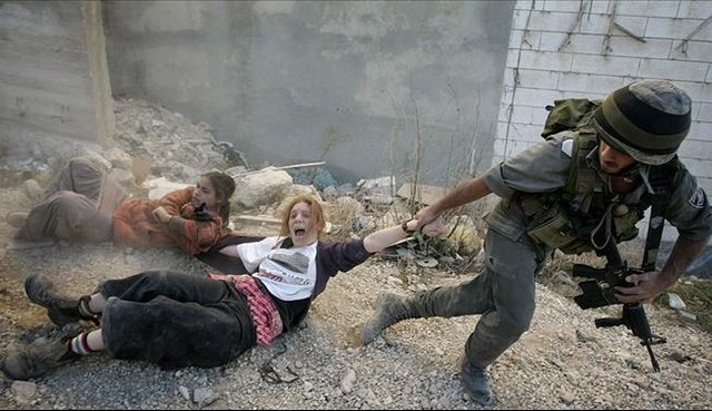 درد و رنج زنان فلسطینی اسیر در چنگال اشغالگران صهیونیست