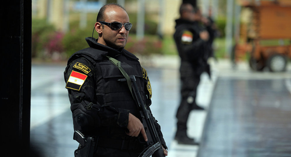 الشرطة المصرية تقتل 10 ممن تقول انهم ارهابيين في سيناء