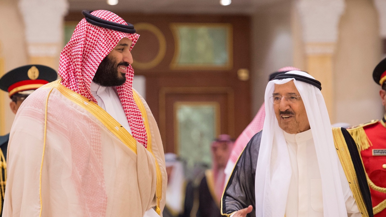 الكويت بين «دبَّين داشرين»: مخاوف من حفلة جنون مقبلة