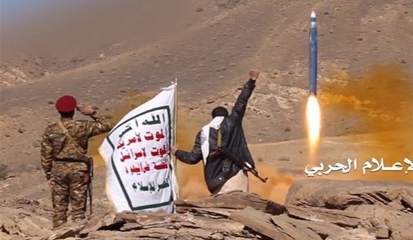 استهداف تجمعات مرتزقة العدوان بصاروخ باليستي قبالة نجران