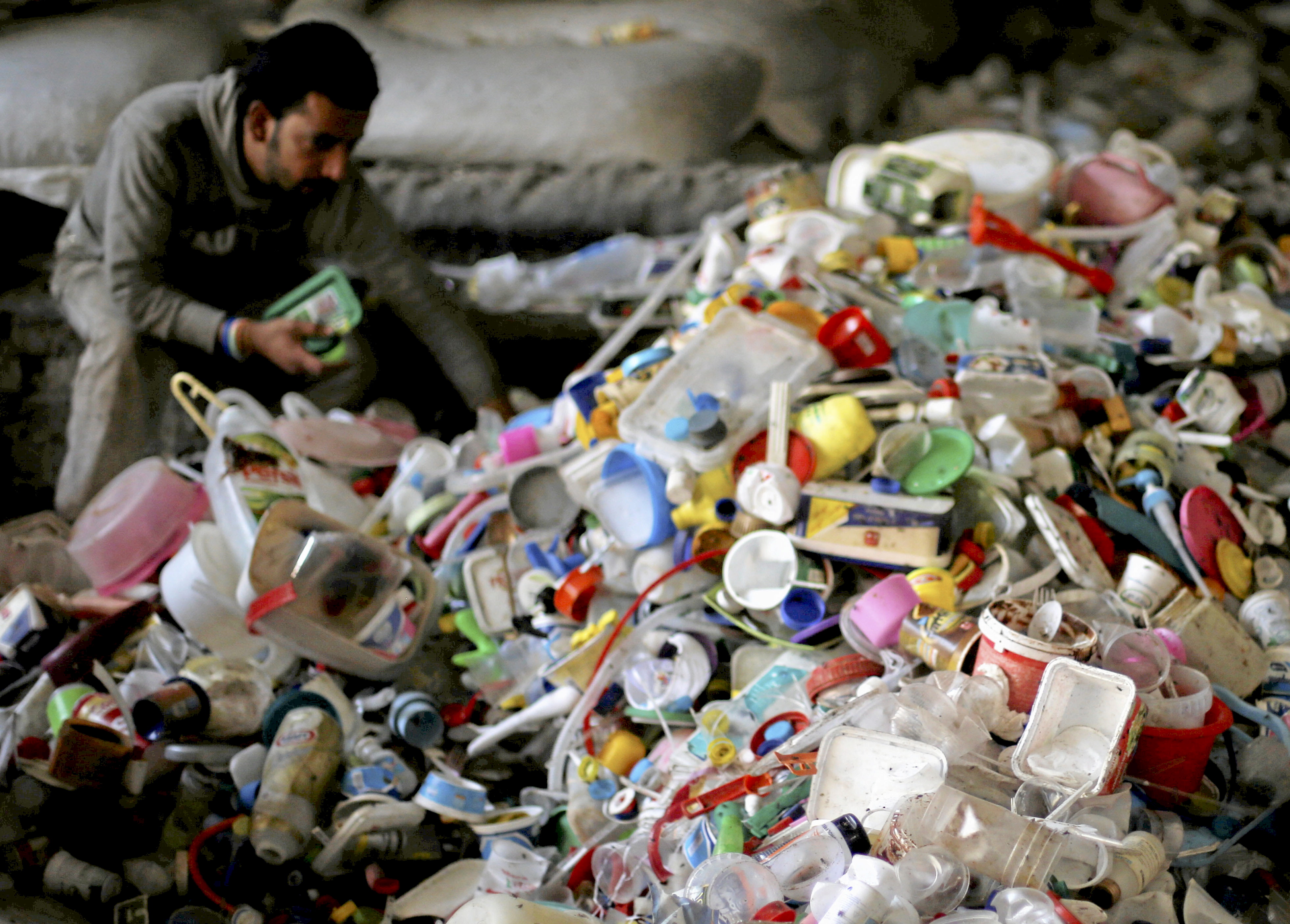 مصر تستورد النفايات