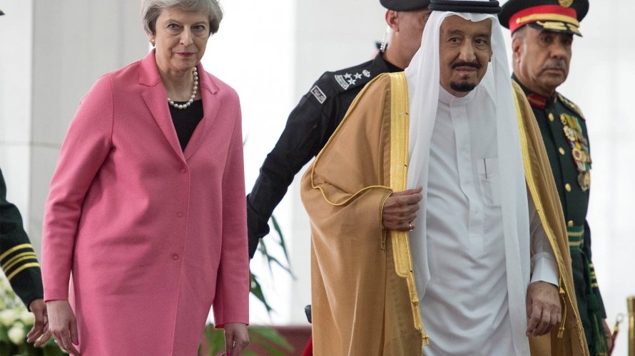 گاردین: انگلیس روحش را به آل سعود فروخته است!