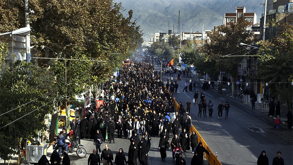 راهپیمایی جاماندگان از کربلا در تهران