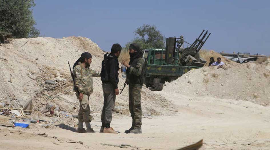 مركز المصالحة الروسي: 8 جرحى في صفوف الجيش السوري جراء قصف المسلحين في اللاذقية