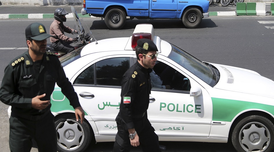 استشهاد ضابط شرطة ايراني في اشتباك مع مهربي مخدرات