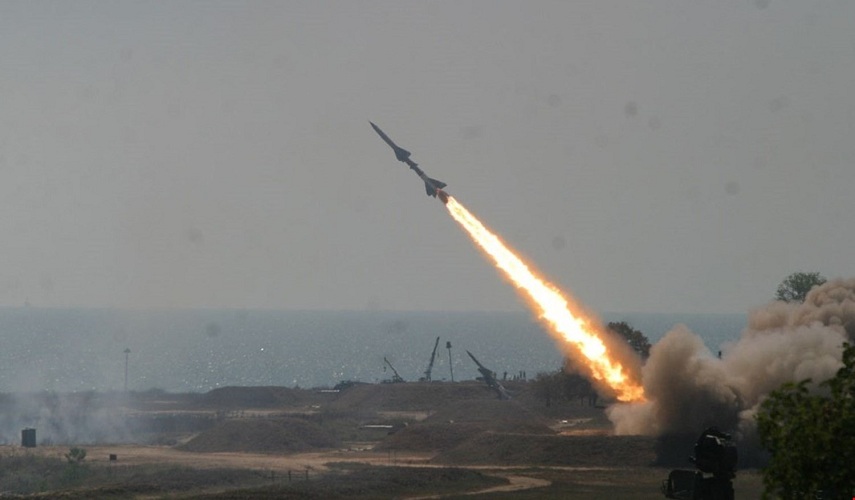 القوة الصاروخية اليمنية تستهدف بصاروخ باليستي معسكرا للمرتزقة في مفرق الجوف 