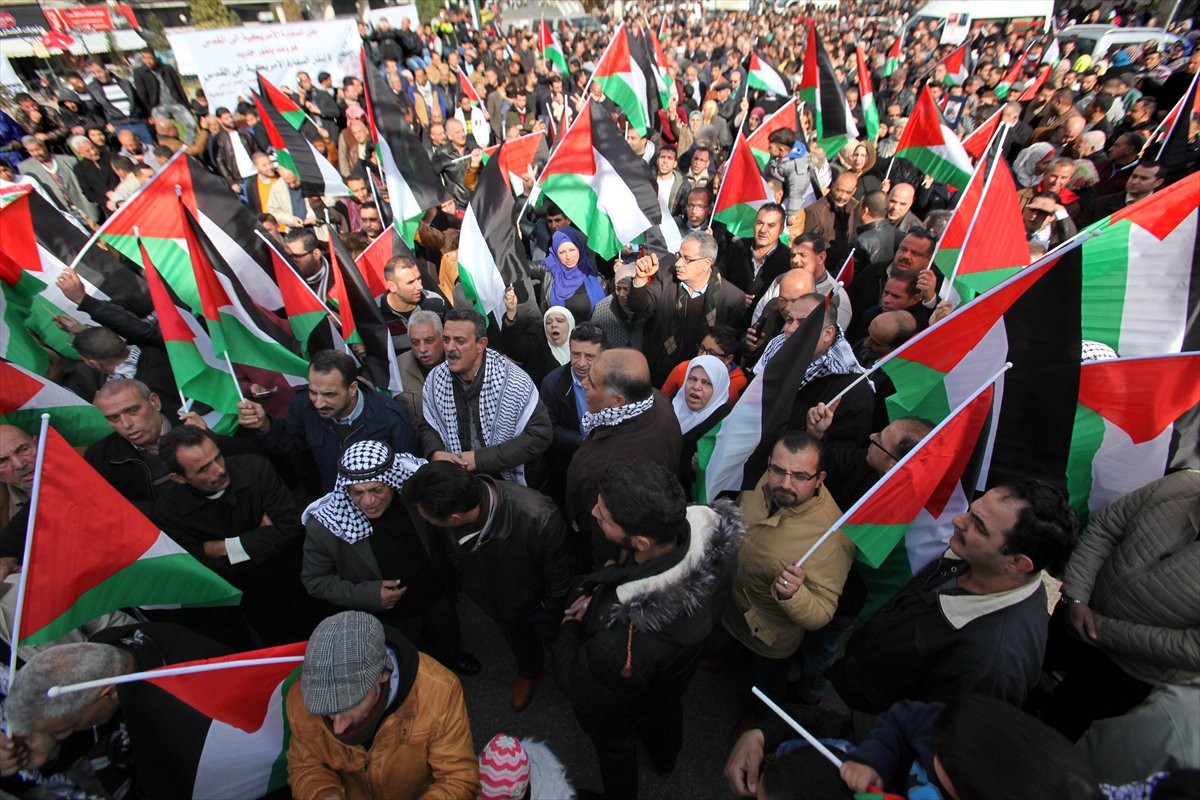 تظاهرات گسترده فلسطینیان در حمایت از ساکنان غزه