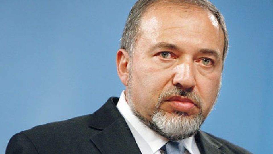 وزیر جنگ رژیم صهیونیستی استعفا می دهد