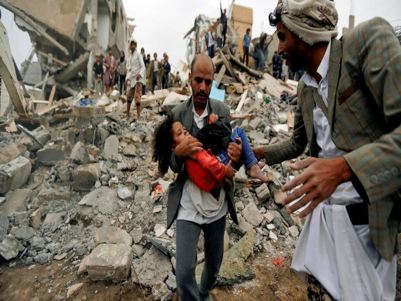 شهادت يک کودک يمني در حملات جنگنده هاي سعودي 