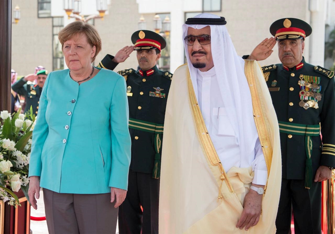 ألمانيا تعلن وقفا كاملا لتوريد السلاح إلى السعودية 