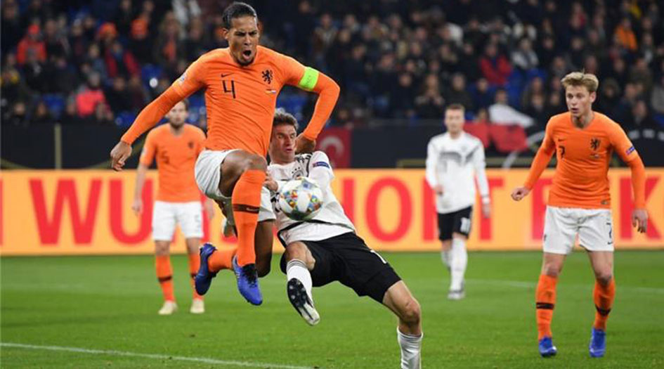 هولندا تسقط ألمانيا وتطيح بفرنسا وتتأهل لنصف نهائي دوري الأمم الأوروبية