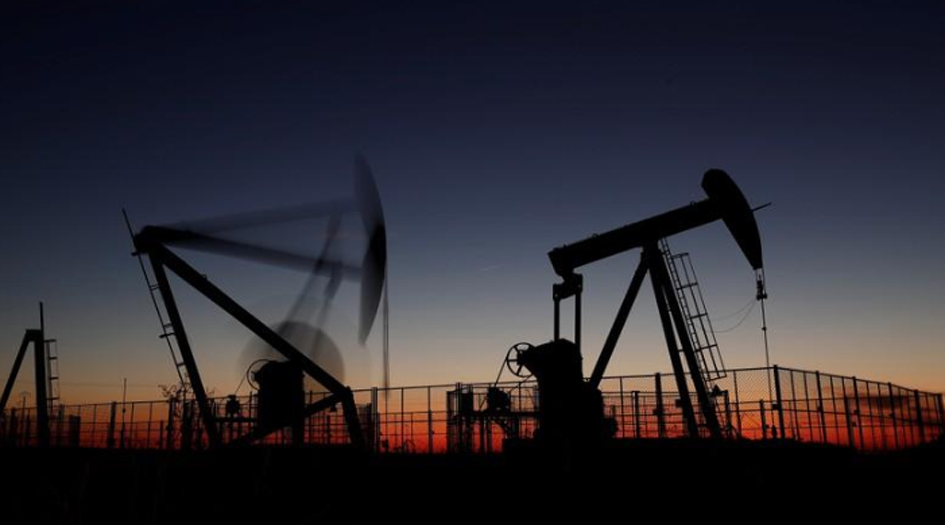 انخفاض المخزون الأمريكي يسبب ارتفاع أسعار النفط
