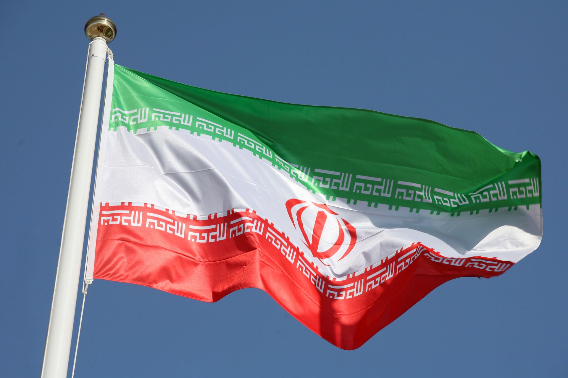 هل إيران هي الخطر الحقيقي على العرب والمسلمين السنة؟