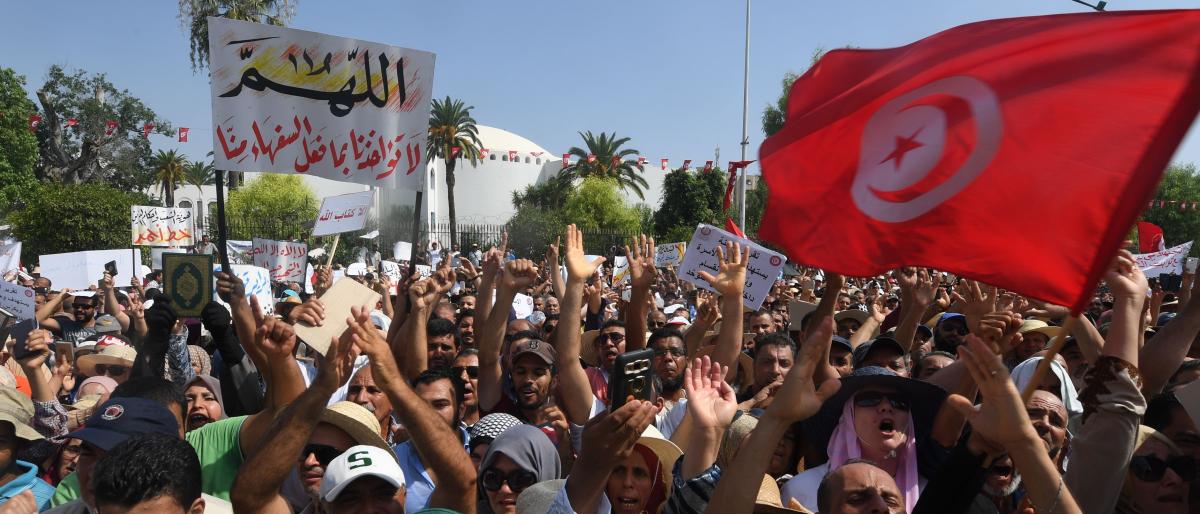خشم مردم تونس از سفر ولیعهد عربستان به این کشور