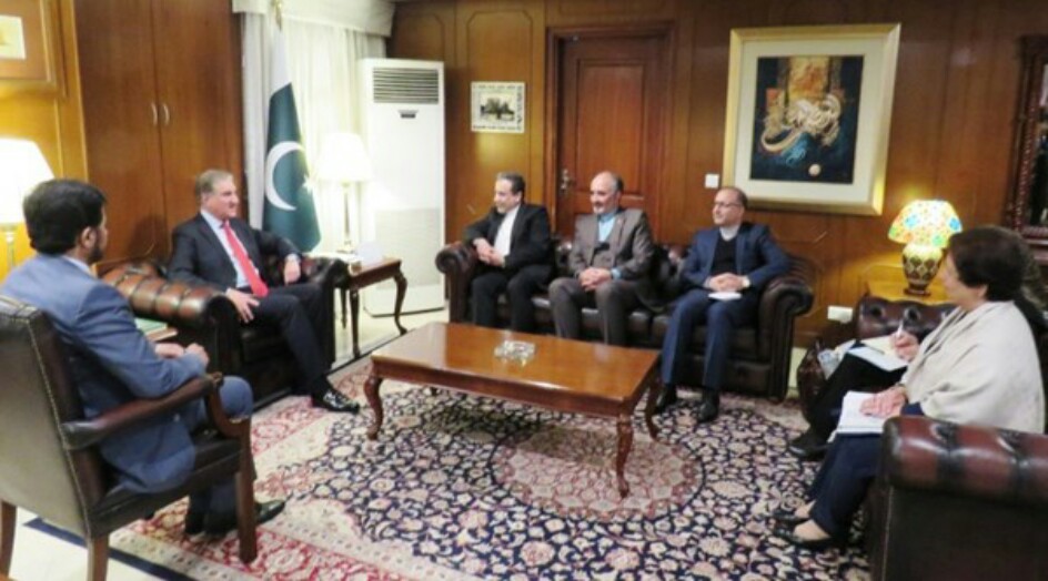 عراقجي يجري مباحثات مع وزير الخارجية الباكستاني