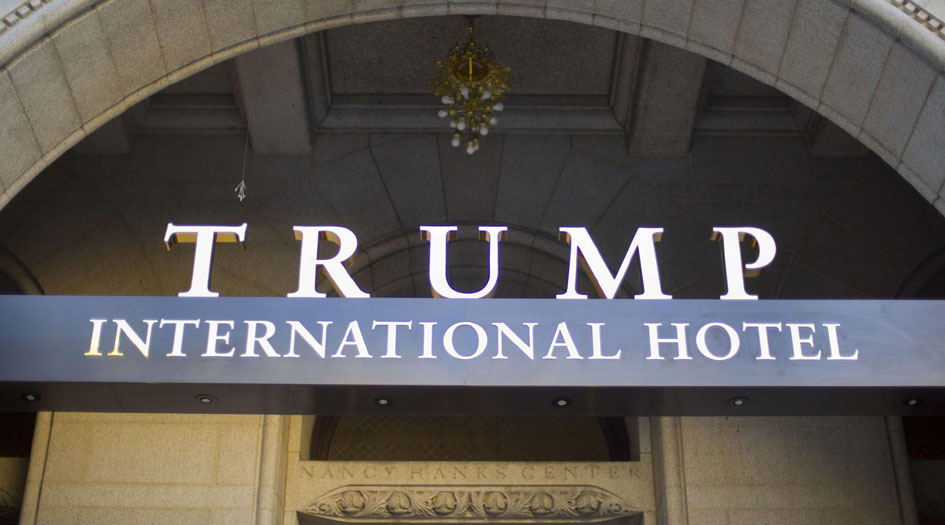 السعودية  تكسب ود ترامب بصرف ملايين الدولارات في فنادقه بواشنطن